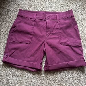 Eddie Bauer Women's Maroon Rolled Hem Bermuda Shorts